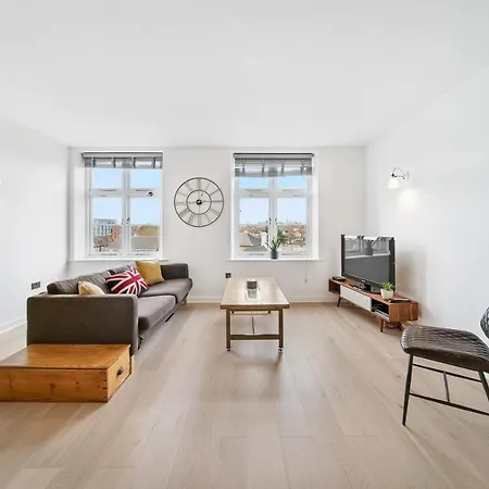 Apartment Pass The Keys Top Floor In Central Free Parking York